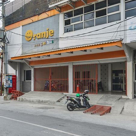 Reddoorz At Siwalankerto Surabaya Ξενοδοχείο Εξωτερικό φωτογραφία