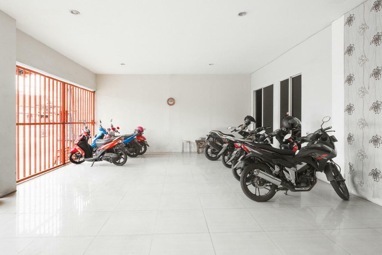 Reddoorz At Siwalankerto Surabaya Ξενοδοχείο Εξωτερικό φωτογραφία